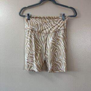 Old Navy Powerchill Cream Zebra Print Extra High-Rise Bike Shorts